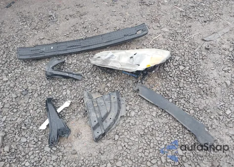 2013 Subaru Outback 2.5I Limited z USA, uszkodzony, nr VIN 4S4BRCKC4D3272154